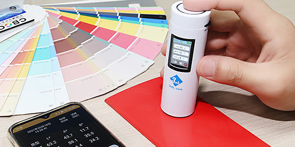 使用色差宝色差仪对塑料颜色进行检测